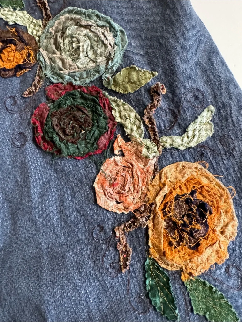 VTG. Artclothes - Handmade Denim Blue Vest Colorful Floral Applique,Embroidery.L